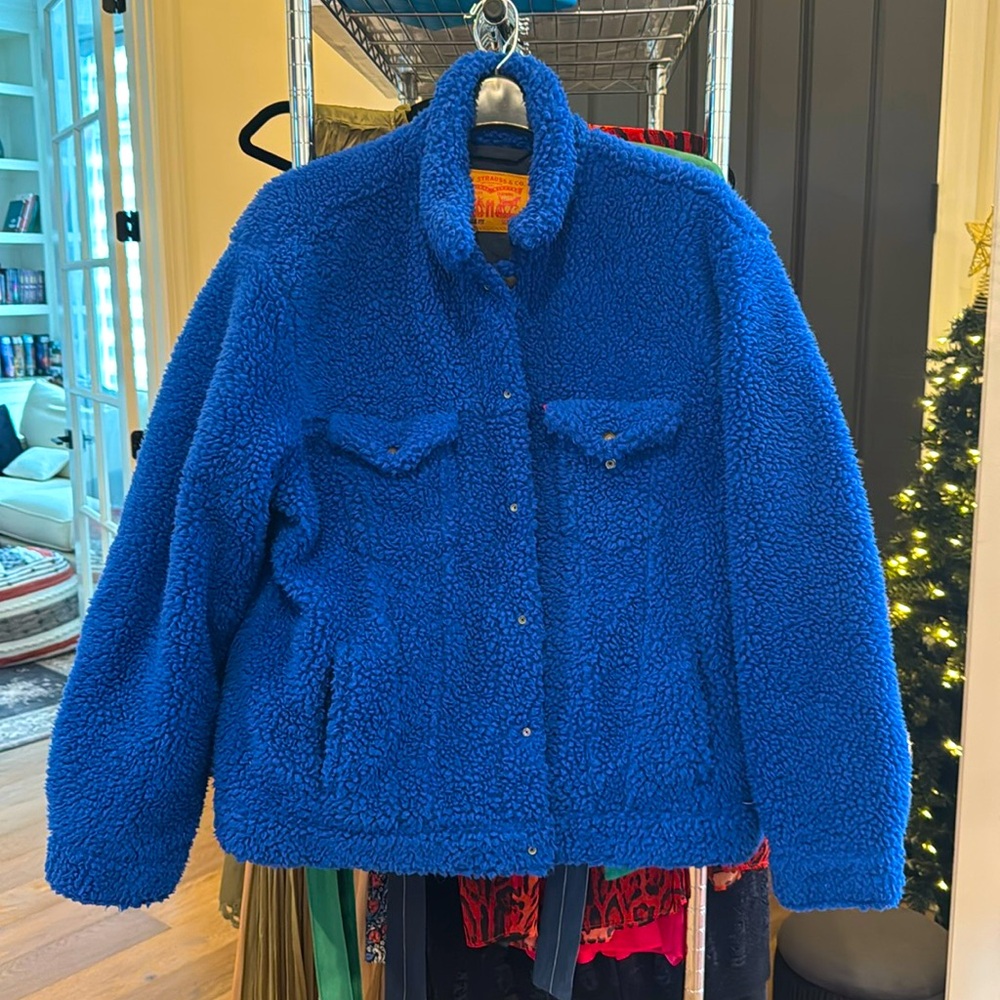 Levi’s Sherpa jacket, size L, royal blue